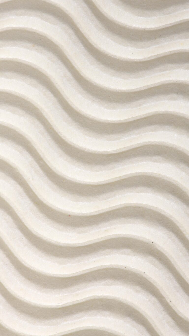 White land snake shape Wallpaper Wallpaper background (Image-Photo-Picture) full HD free download.